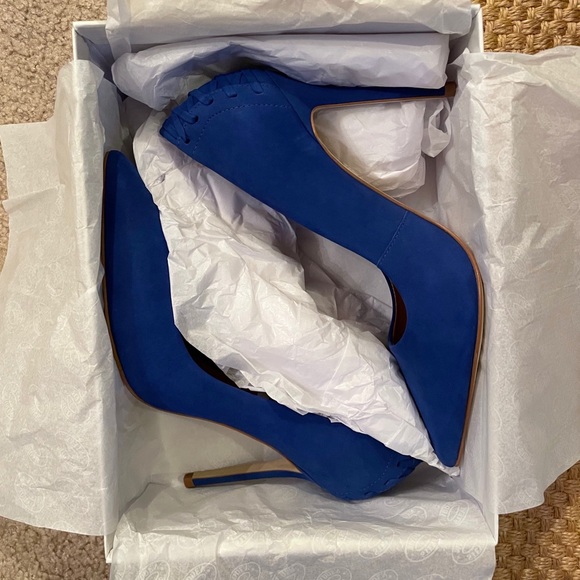 🆕Blue Nubuck Pumps - Picture 3 of 8